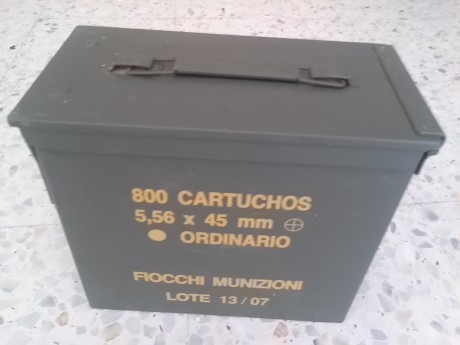 Hola a todos:
Vendo las siguientes cajas metálicas para munición u otros usos:
Caja "Fiochi" 12