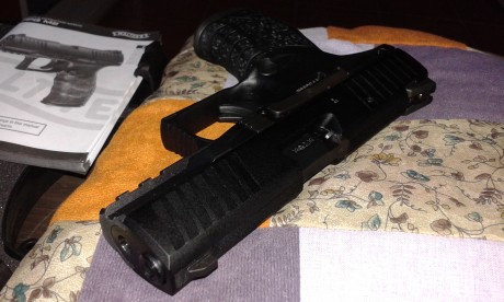 Vendo Walther PPQ m2 del 22lr, nueva, nueva, nueva. Todo maletín, herramientas, alivia percutor, libro 00