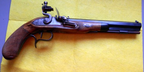Hola, vendo pistola de chispa para Cominazzo marca: Arsa, modelo J. Manton de calibre 44 y cañón liso, 00