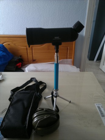 Buenas tardes:

Se vende lote compuesto por:
-Telescopio de 20x50, con graduación de dioptrías.
- Trípode.
- 02