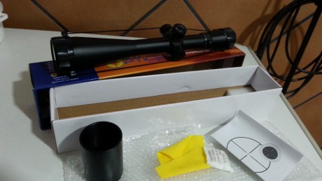 Vendo este visor Sun Optics de 8-32x50 en un estado impecable, como nuevo, ningún golpe ni rasguño. 
Embalaje 00
