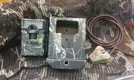 vendo camara foto trampeo, moultrie minicam 80, incluye caja de seguridad en acero, y un candado de acero 02