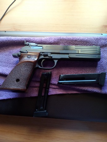 Hola, vendo pistola bereta standar mod. 89 22 l.r o cambio por carabina del 22. gracias un saludo. moisés 00