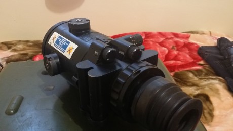 Busco EL VISOR NOCTURNO DE ENOSA O INDRA VNP009 Y  los manuales de los visores del cetme enosa F y el 42