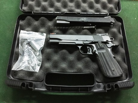 Se VENDE esta magnífica pistola KIMBER WARRIOR en calibre .45 ACP.
Se trata de una pistola de armazón 21