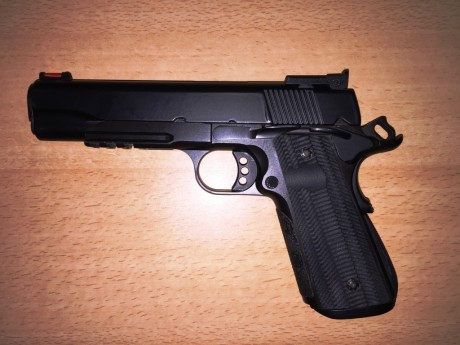 Se VENDE este magnífico KIT DE CONVERSIÓN, del fabricante NORINCO, del calibre 9 mm PB, para pistolas 10