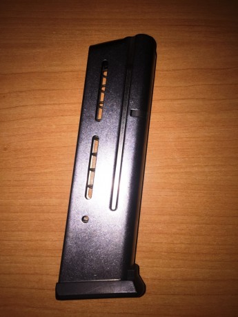 Se VENDE este magnífico KIT DE CONVERSIÓN, del fabricante NORINCO, del calibre 9 mm PB, para pistolas 21