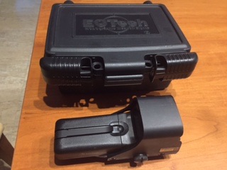 Vendo visor holográfico EOTECH MOD 512/A65. Solo estrenado. Lo vendo por no usarlo. Regalo de montura 02