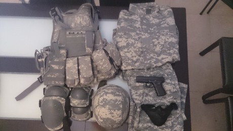 -Vendo guerrera y pantalon acu ripstop ,con un solo uso.(talla xl)

Chaleco acu con camelback 3l cuenta 00