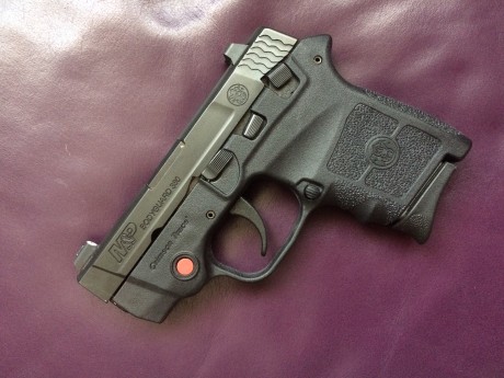 -Miras de tritio XS SIGHTS (una pasada, carísimas 140€ con aduanas incluidas)
-Clip para poder llevar 02
