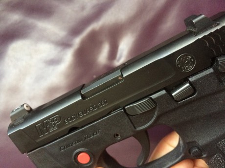 -Miras de tritio XS SIGHTS (una pasada, carísimas 140€ con aduanas incluidas)
-Clip para poder llevar 12