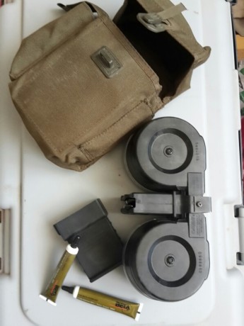 A la venta este "monstruo" de los cargadores. Valido para HK G36/SL8. Este modelo tiene unos 02