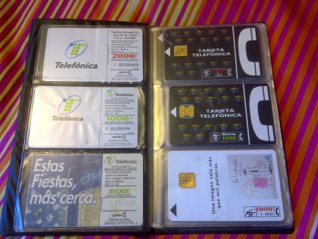 11 Tarjetas telefónicas - Telefónica - Con album de tarjetas

Funda para meter tarjetas telefónicas

11 02