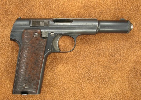 Vendo ASTRA 600 Inutilizada. 

- 80% del pavón original. Punzón "P" correspondiente a 1945. 00