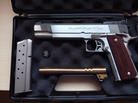 Infinity Scepter con calibre 9mm parab. Como calibre adicional y 38 súper auto como original.
Cargador 10