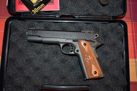 Hola a todos.
 Vendo mi STI Spartan 5"calibre 9 mm y comprada nueva por mí en marzo del año pasado 01