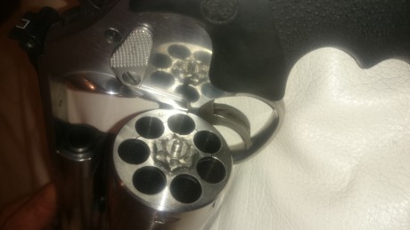 Vendo mi revolver,apenas lo uso y necesito dinero pa otro proyecto
Lo compre usado a un amigo y considero 21