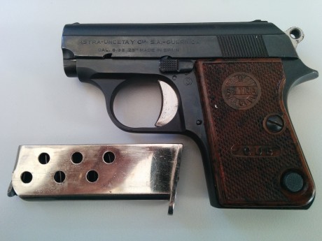 Vendo pistola Astra Cub del calibre 6,35 para guiar con Licencia Tipo A o B. El precio es 150 euros portes 01