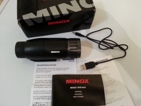 Monocular nocturno NDV MINI sólo estrenado, puede usarse con  luz,  cargador USB.
Se encuentra en Salamanca
Precio 01