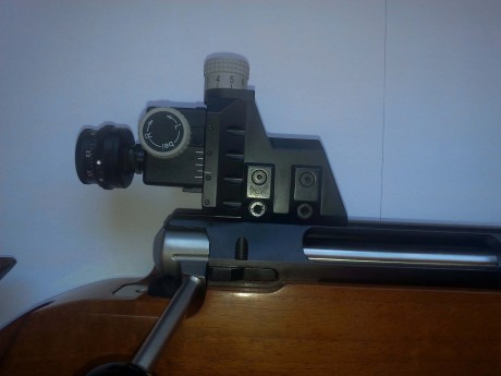 Vendo Grunig FT300 en calibre 6mm BR. El estado del fusil es IMPECABLE y al tratarse un un arma de alta 02