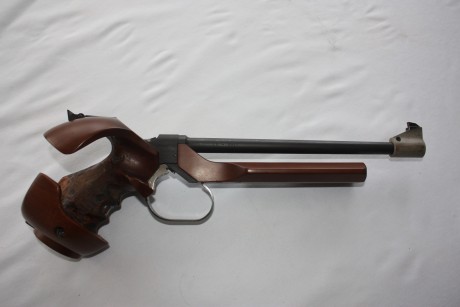 Un amigo vende esta estupenda pistola marca Hammerli, modelo 150, calibre 22lr, tiro en vacío, para la 00