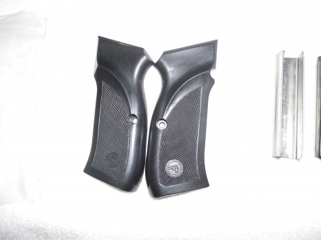 Pues que mas añadir??,busco despiece astra cub .22 corto
compro o puedo cambiar por algunas de estos:cargadores 00