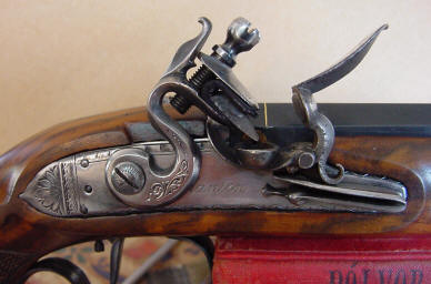 Hola, de nuevo pongo en venta pistola de chispa con cañón liso de ARSA modelo J.MANTON. En perfecto estado, 02