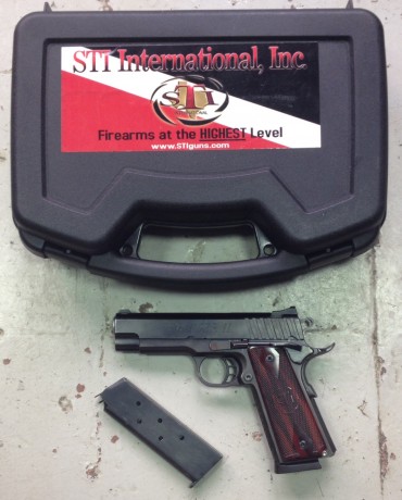 Vendo pistola STI, modelo Ranger-II Cal.45 ACP. 
Está en perfectas condiciones, con muy poco uso, con 02