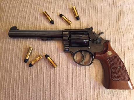 hola vendo este maravilloso revolver Smith & Wesson K14 38 special, excelente por su precision y su 01