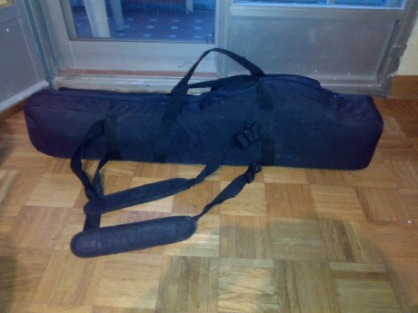 Se vende por falta de uso bolsa negra para transportar 2 replicas, las tipo MP5 y M4 van de maravilla.

Dos 01