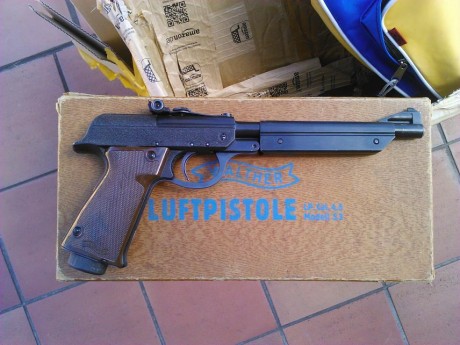 Que tal.

Vendo pistola de aire Walther LP-53 en muy buen estado de conservación y funcionando perfectamente. 02