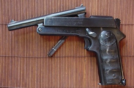 .
Repavonada. La palanca no es la original. Mecaniza regular, a veces el martillo después de montar no 01