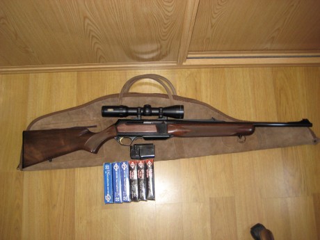 hola vendo rifle semiautomático browning barII battue calibre 30 06 lleva una monturas leupold desmontables 21