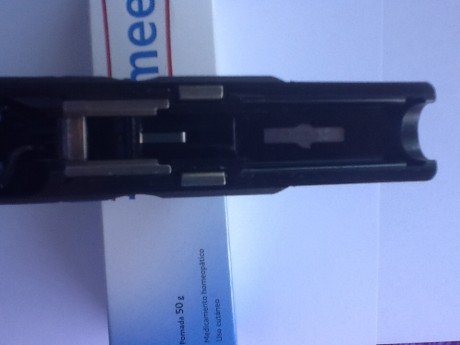 Lo dicho, vendo Glock 19 3G en muy buen estado. La venta incluye pistola, 2 cargadores, maletín original, 82