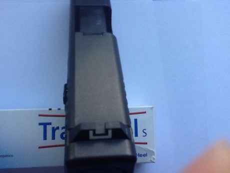 Lo dicho, vendo Glock 19 3G en muy buen estado. La venta incluye pistola, 2 cargadores, maletín original, 92