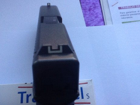 Lo dicho, vendo Glock 19 3G en muy buen estado. La venta incluye pistola, 2 cargadores, maletín original, 91
