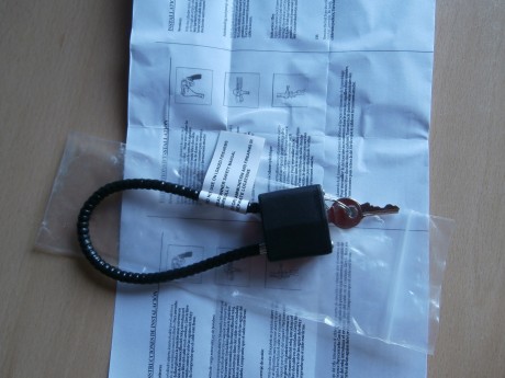 Vendo seguro para el gatillo ,para revolver, rifle o escopeta.

Vendo nuevo por no usar.

 10€ GASTOS 00