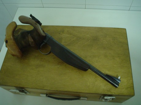  retirada de la venta
se puede cerrar gracias 
Vendo pistola libre toz 35. Se incluye la maleta de transporte 01