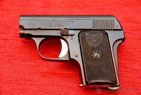 Busco pistola ASTRA  200 o 2000 CUB en cal 6,35 o 22 preferiblemente sin inutilizar en libro de coleccionista. 01