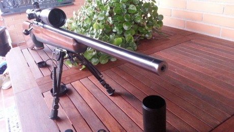 Vendo rifle Anschütz 1742 en cal. 222 Rem.  con visor Nilon Monarch  UCC 6,5-20 x 44 muy luminoso ajuste 00