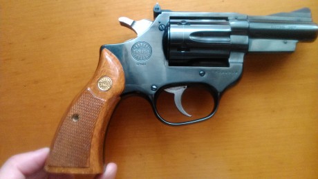 SE PUEDE CERRAR.

Vendo Astra 357 de 3 pulgadas. Es como la Police creo ó es la misma Police pero con 00