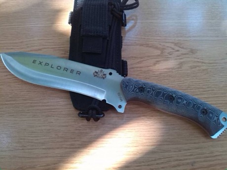 Vendo cuchillo Explorer de CDS , a estrenar, nuevo, sin uso.
Enterizo, realizado en Acero MOVA-58, la 01