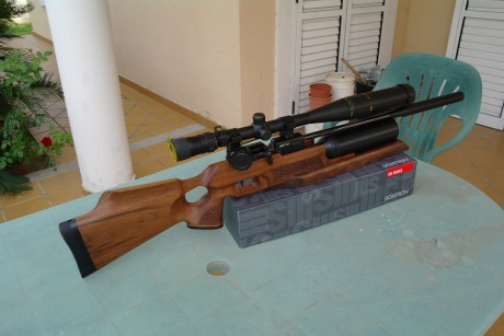 vendo carabina fx 400 royale preparada para Bench rech
esta como nueva con botella de 400 , y selector 00