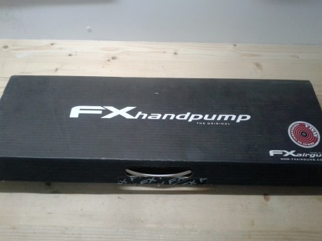 Vendo bomba FXhandpump 4 tiempos. Nueva solo probada, no tiene ni cien bombazos. 170 euros puesta en casa 02