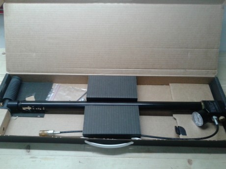 Vendo bomba FXhandpump 4 tiempos. Nueva solo probada, no tiene ni cien bombazos. 170 euros puesta en casa 01