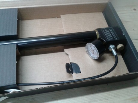 Vendo bomba FXhandpump 4 tiempos. Nueva solo probada, no tiene ni cien bombazos. 170 euros puesta en casa 22