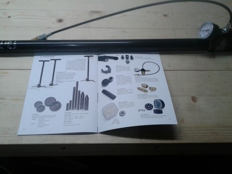Vendo bomba FXhandpump 4 tiempos. Nueva solo probada, no tiene ni cien bombazos. 170 euros puesta en casa 31