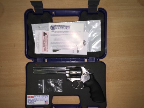 Un compañero me pide que le ayuda con la VENTA de este precioso revólver SMITH & WESSON modelo 686, 00