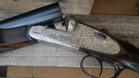 Espectacular escopeta paralela grulla 215. Culata pistolet y guardamanos cola castor. Pletinas desmontables 02