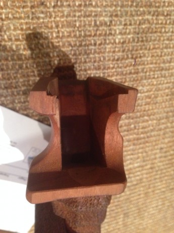 Hola a tod@s, voy a poner en venta una cacha en estado impecable para las MACH GUNS  MG-2, MG2E  y MG-4.

 11